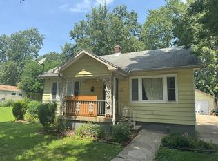 210 W Beardsley Ave, Champaign, IL 61820