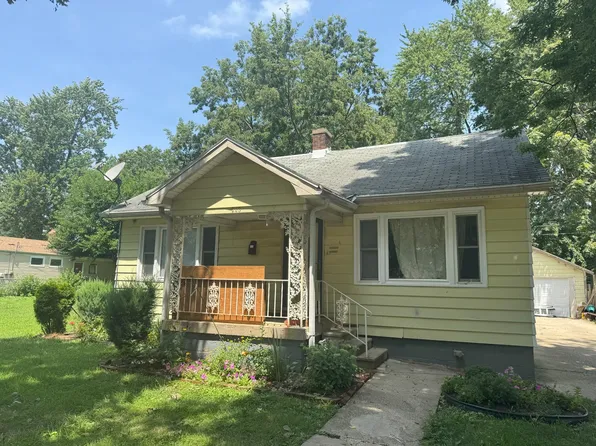 210 W Beardsley Ave, Champaign, IL 61820