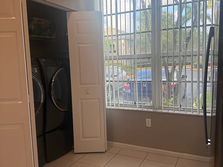 667 NW 42nd Ave — Photo 8