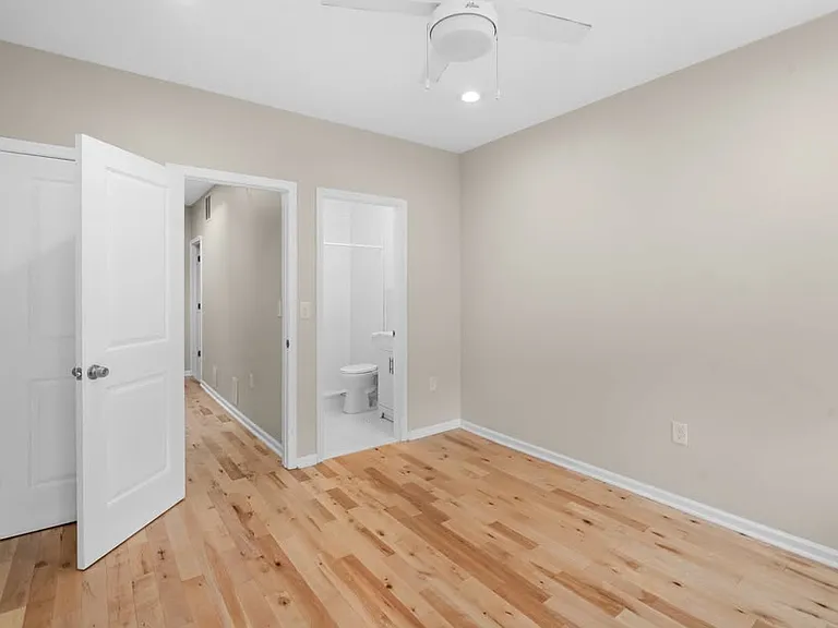 2510 E Fayette St — Photo 7