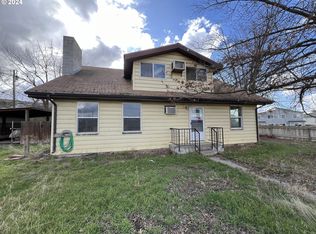 27 Martin Dr, Umatilla, OR 97882