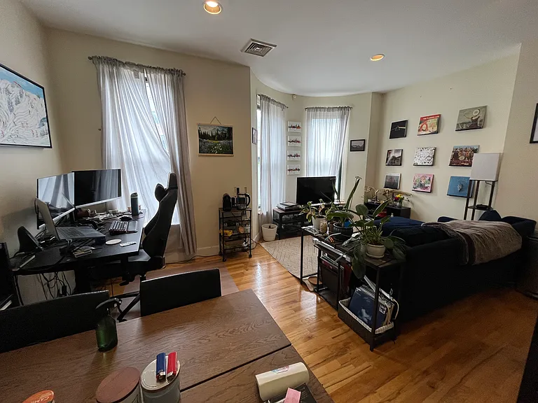 29 Warren Ave #3 — Photo 2