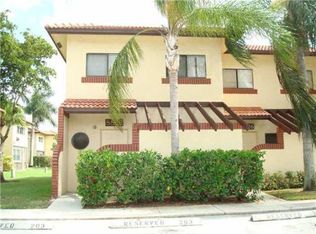 8822 NW 48th St, Sunrise, FL 33351