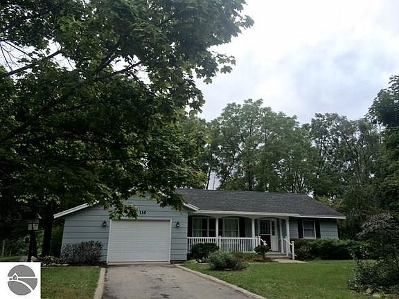 3rd image of 116 Hillcrest Ct
