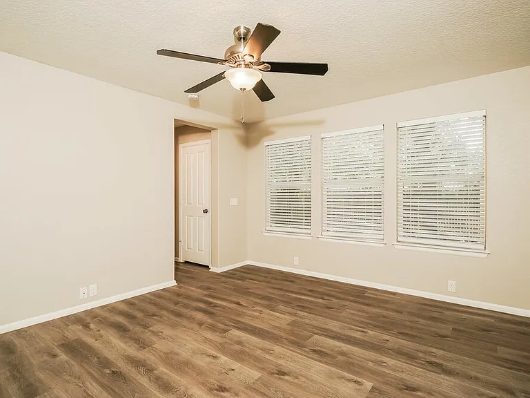 3411 Maguey Trl — Photo 8