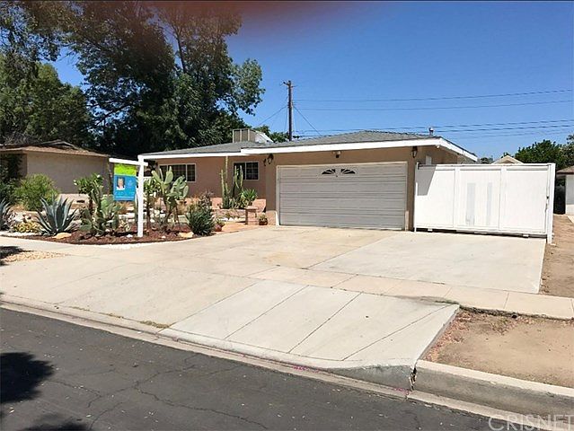 1st image of 10146 Gaynor Ave