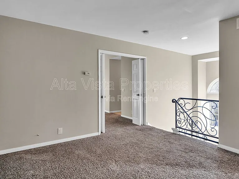 7960 Mission Vista Dr — Photo 23