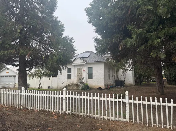 20745 S Pio Pico Ave, Laton, CA 93242