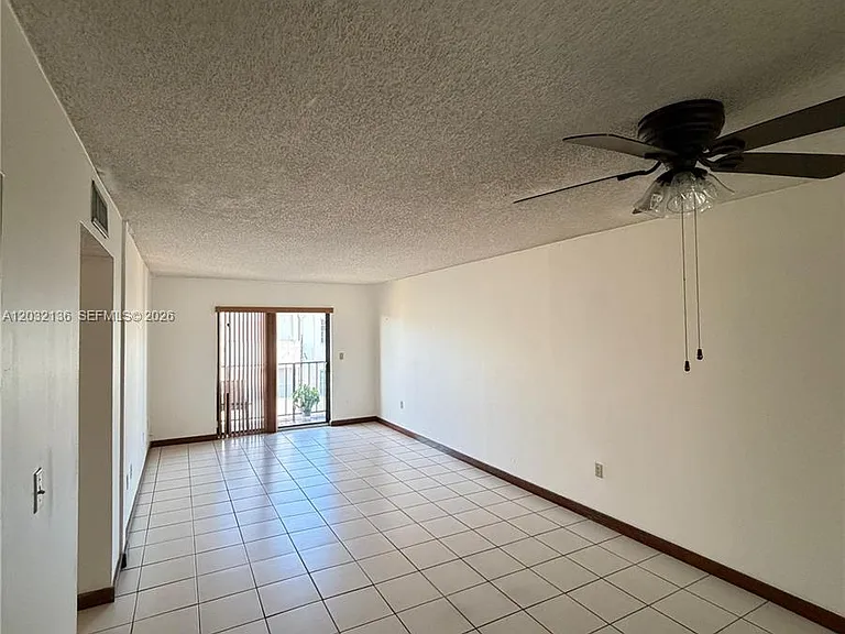 605 NW 72nd Ave #509 — Photo 11