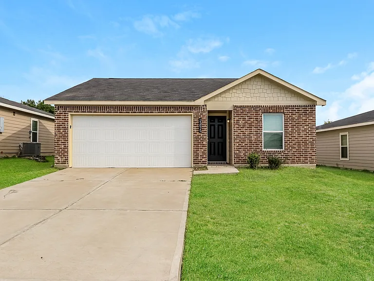 13015 Green Wing Cir S — Photo 2