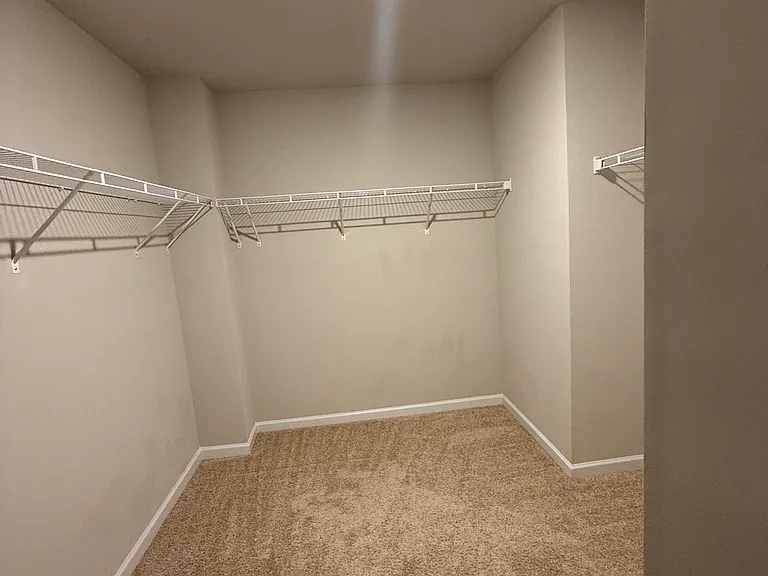 507 Post Oak Ln — Photo 9