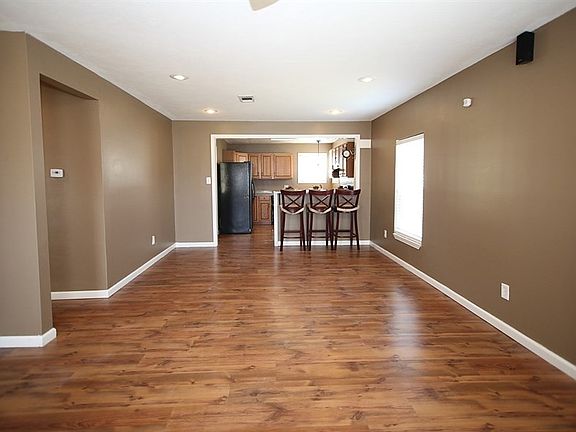 3rd image of 210 W Herring St