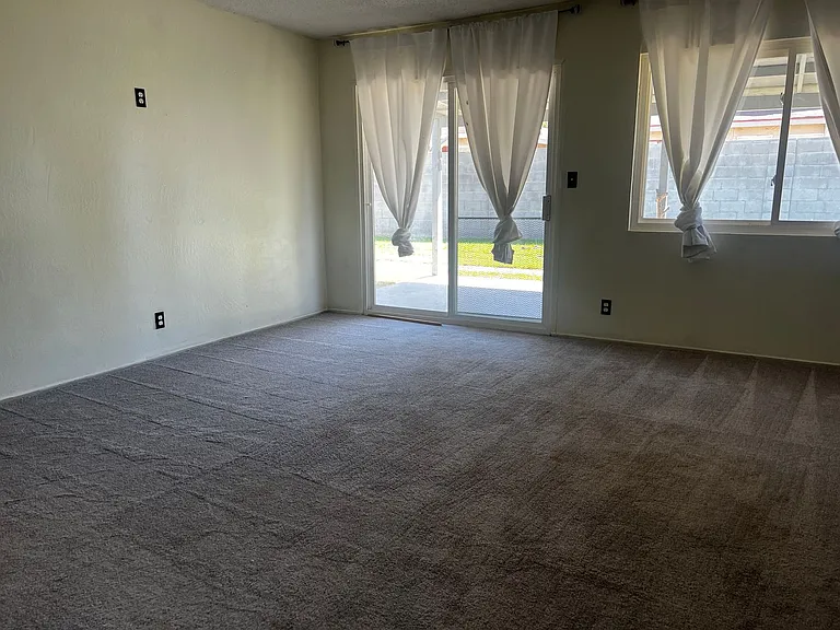 1065 Lassen Dr — Photo 11