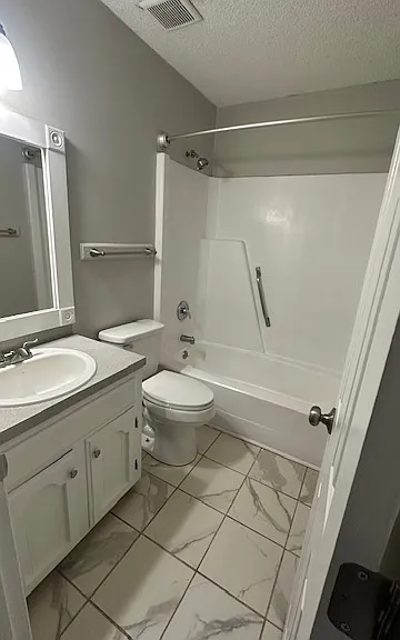 Upstairs full bathroom