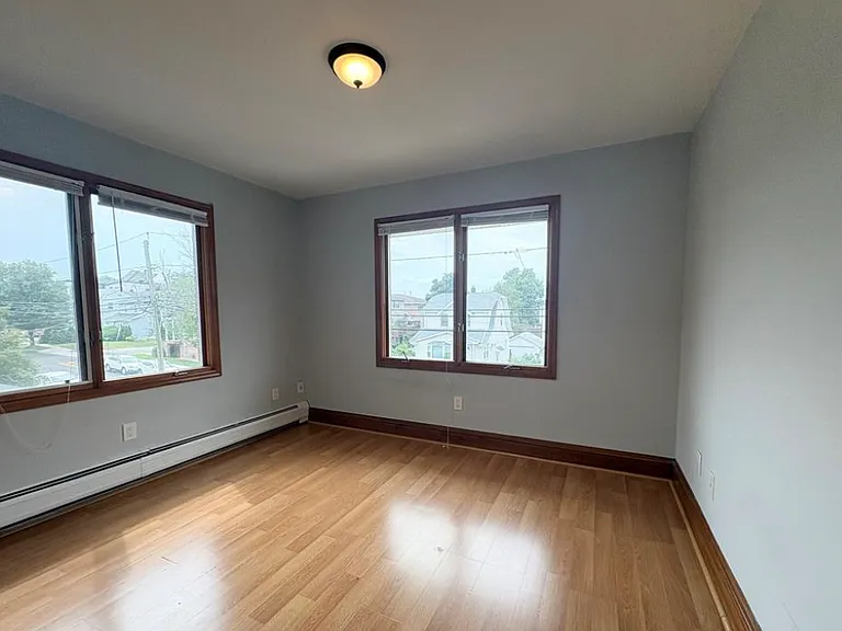 476 Highland Ave #2 — Photo 16