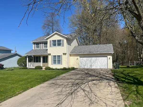 328 Robin St, Apple Creek, OH 44606