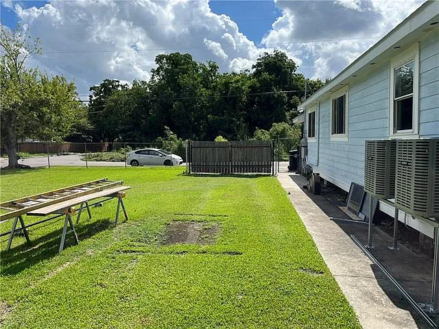 509 Leboeuf St — Photo 10