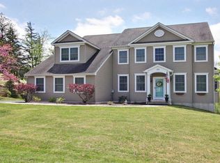101 Blossom Ct, East Stroudsburg, PA 18301
