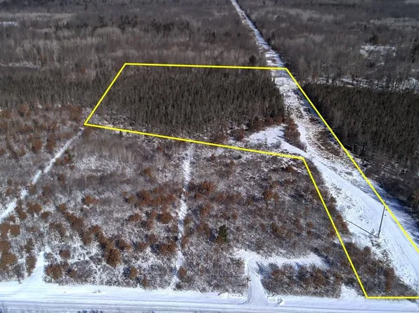 Parkway Rd #9, Crivitz, WI 54114