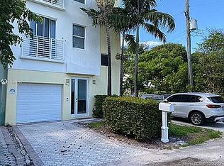 813 SE 18th Ct, Fort Lauderdale, FL 33316