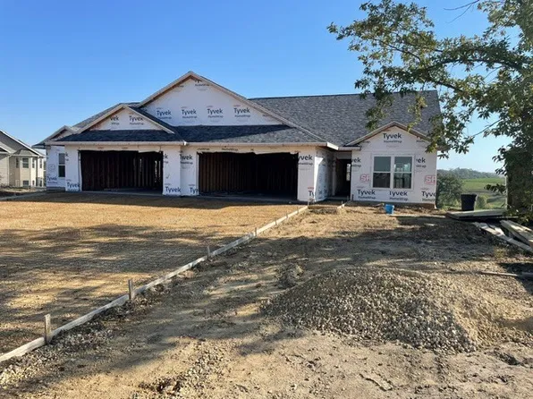 717 Timber Dr #1, Maquoketa, IA 52060