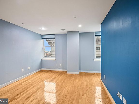 3rd image of 111 S 15th St APT 2008