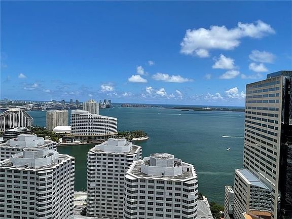 3rd image of 951 Brickell Ave APT 3106