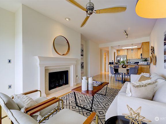 4th image of 1400 Taylor Avenue N #402