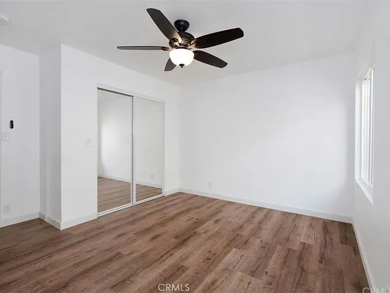 2121 S Redondo Blvd — Photo 15