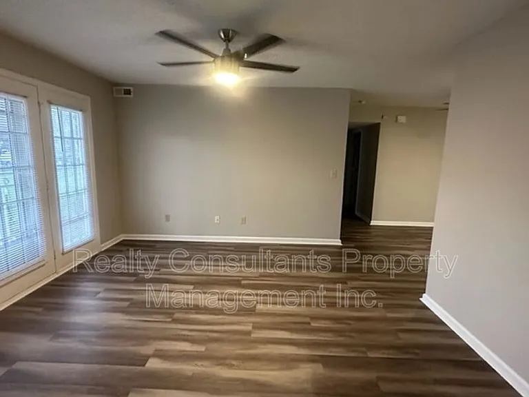 800C Folly Ct — Photo 12
