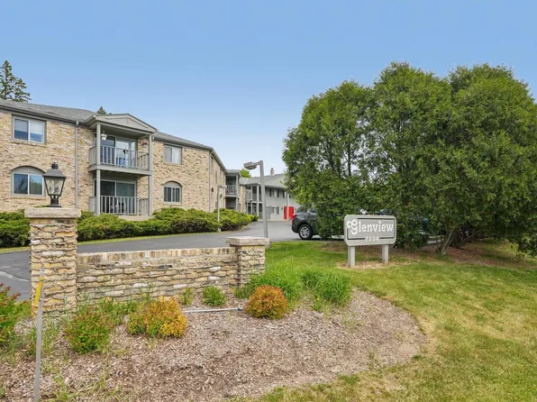 7234 N Green Bay AVENUE #202, Glendale, WI 53209