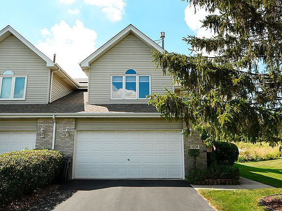 2nd image of 16728 Summercrest Ave