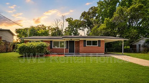2312 Palmdale St Photo 1
