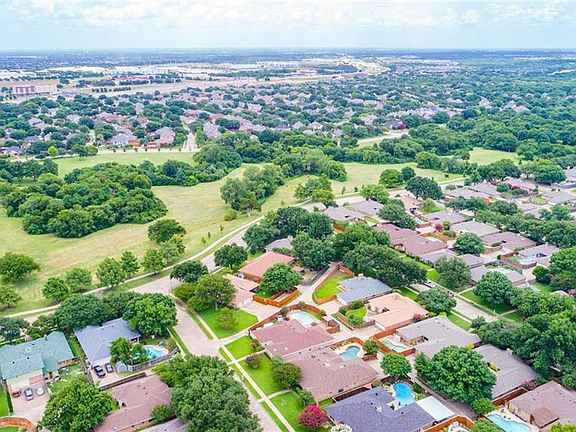 3rd image of 2407 Blue Cypress Dr