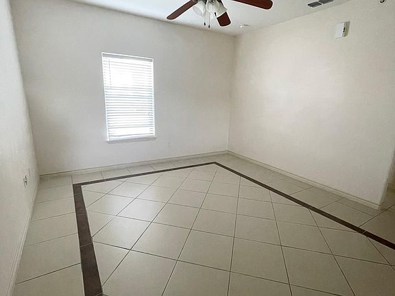 3rd image of 7615 Laguna Del Mar Ct APT 131