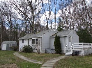 202 Old Dean St, Norton, MA 02766