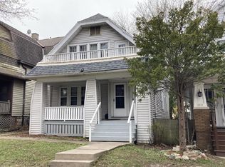 3133 N Newhall St #3135, Milwaukee, WI 53211