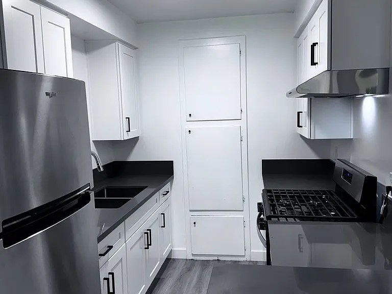 128 E Wakefield Ave. — Photo 1
