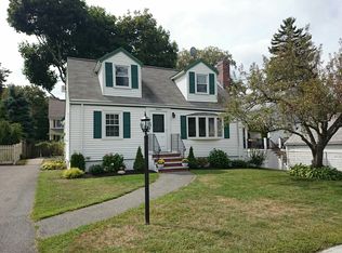 19 Barclay Rd, West Roxbury, MA 02132