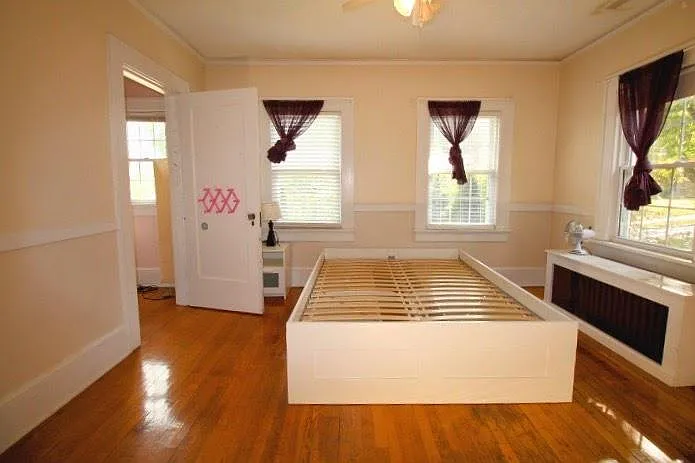 8 Colonial Pl — Photo 18
