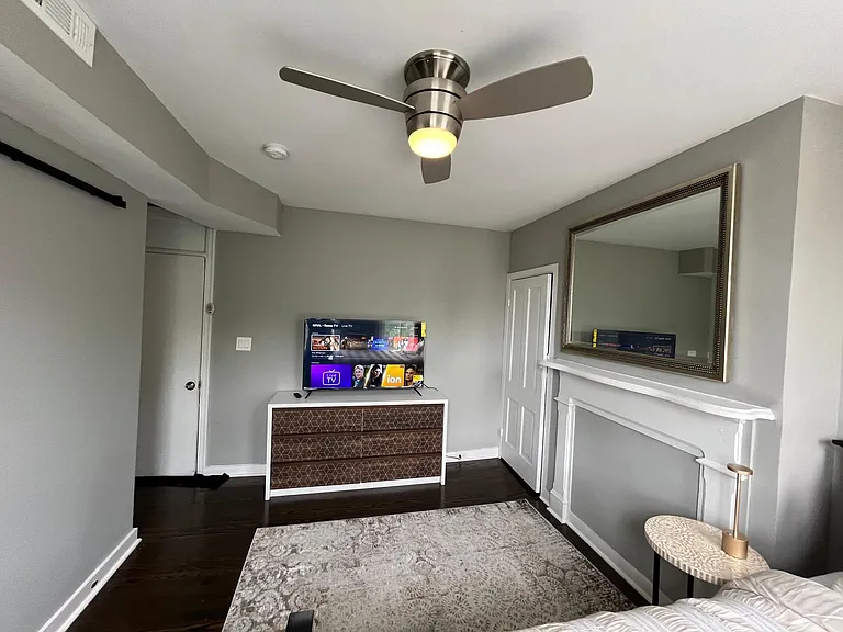 1511 W Lombard St — Photo 11