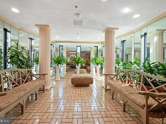 2nd image of 15115 Interlachen Dr #3601