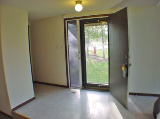 551 Stone Gate Cir, Schaumburg, IL 60193