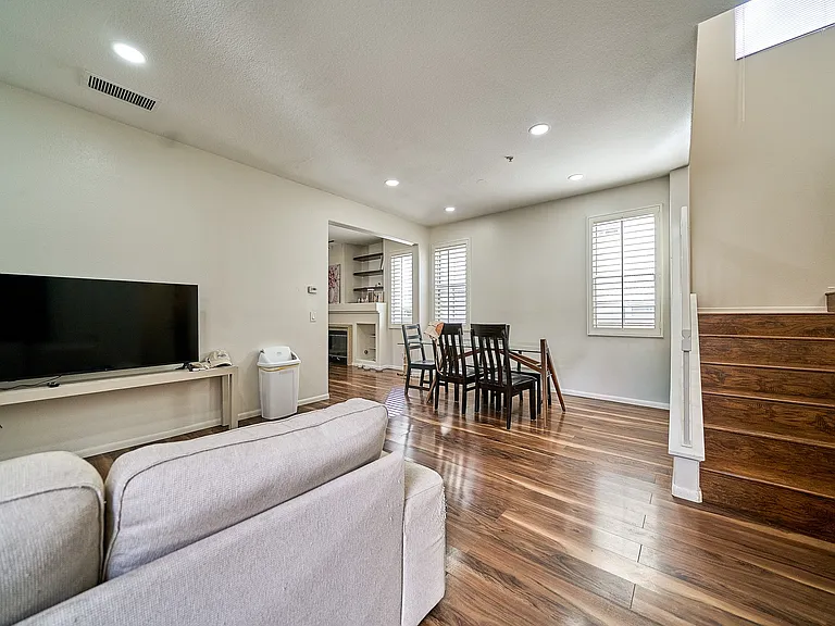 243 Seacountry Ln — Photo 3