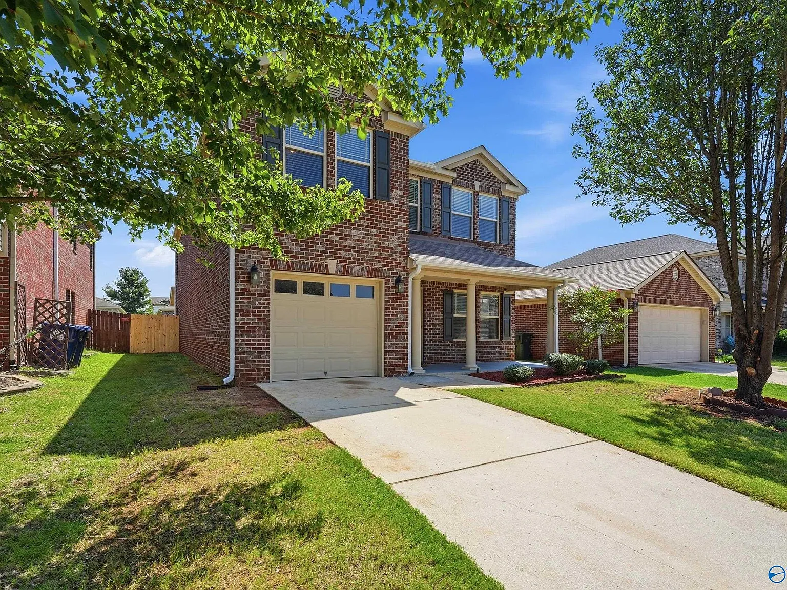 4 bed, 2.5 bath, 2972 sqft, $2,150 — Photo 2