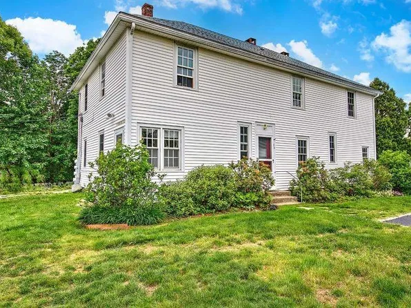 32 Paddy Hill Rd, Wakefield, RI 02879