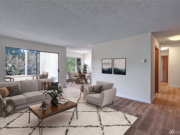 4th image of 2210 NE 92nd St APT 404