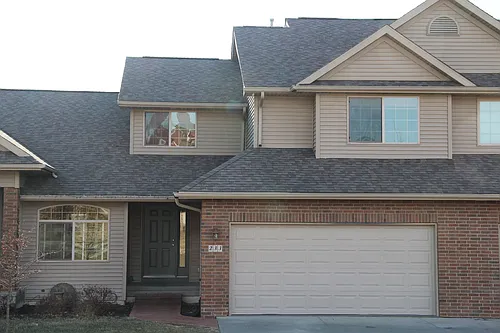 233 Woodfield Ct Photo 1