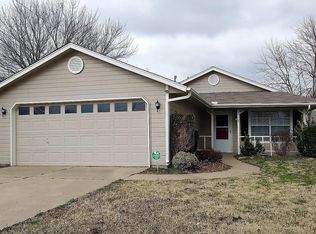 9305 E 530th Rd, Claremore, OK 74019