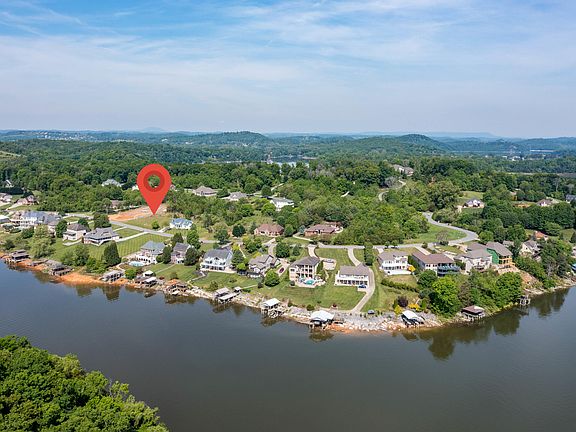 2nd image of 16 Lake Harbor Dr